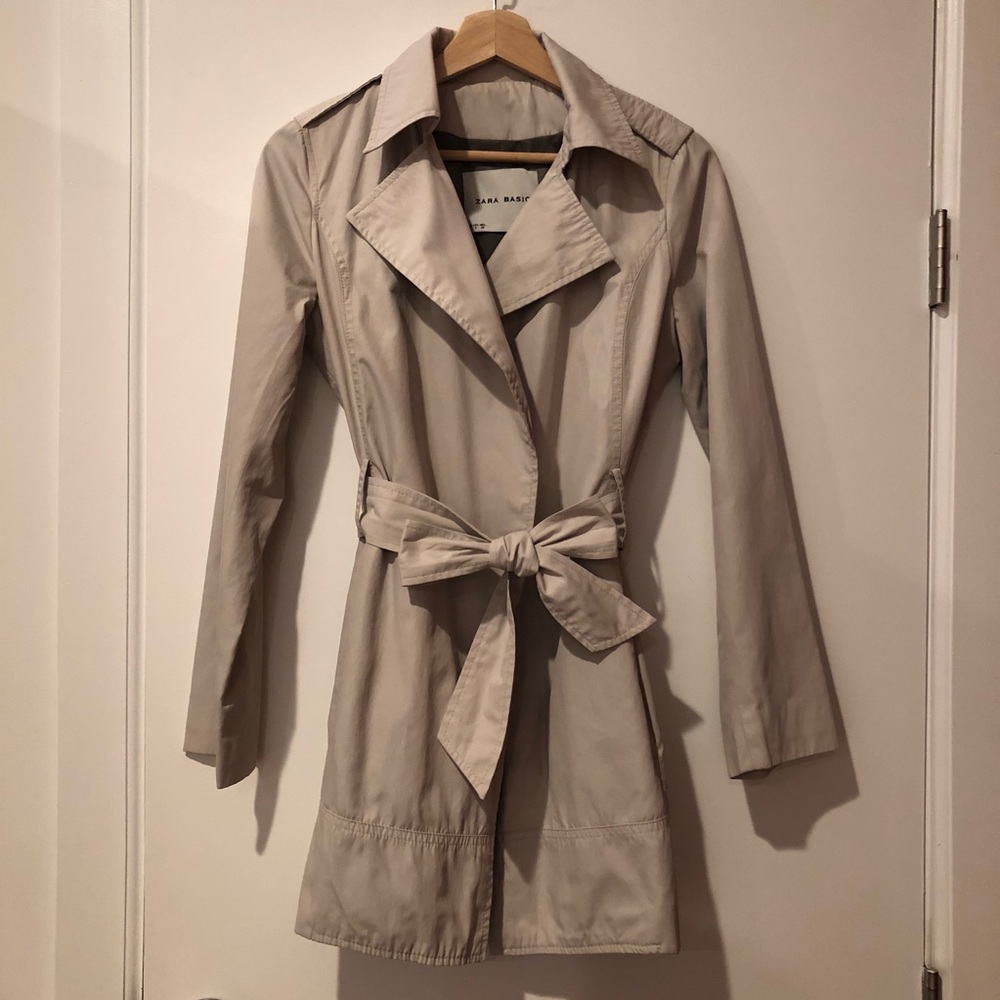 Zara Trench Coat Size Small